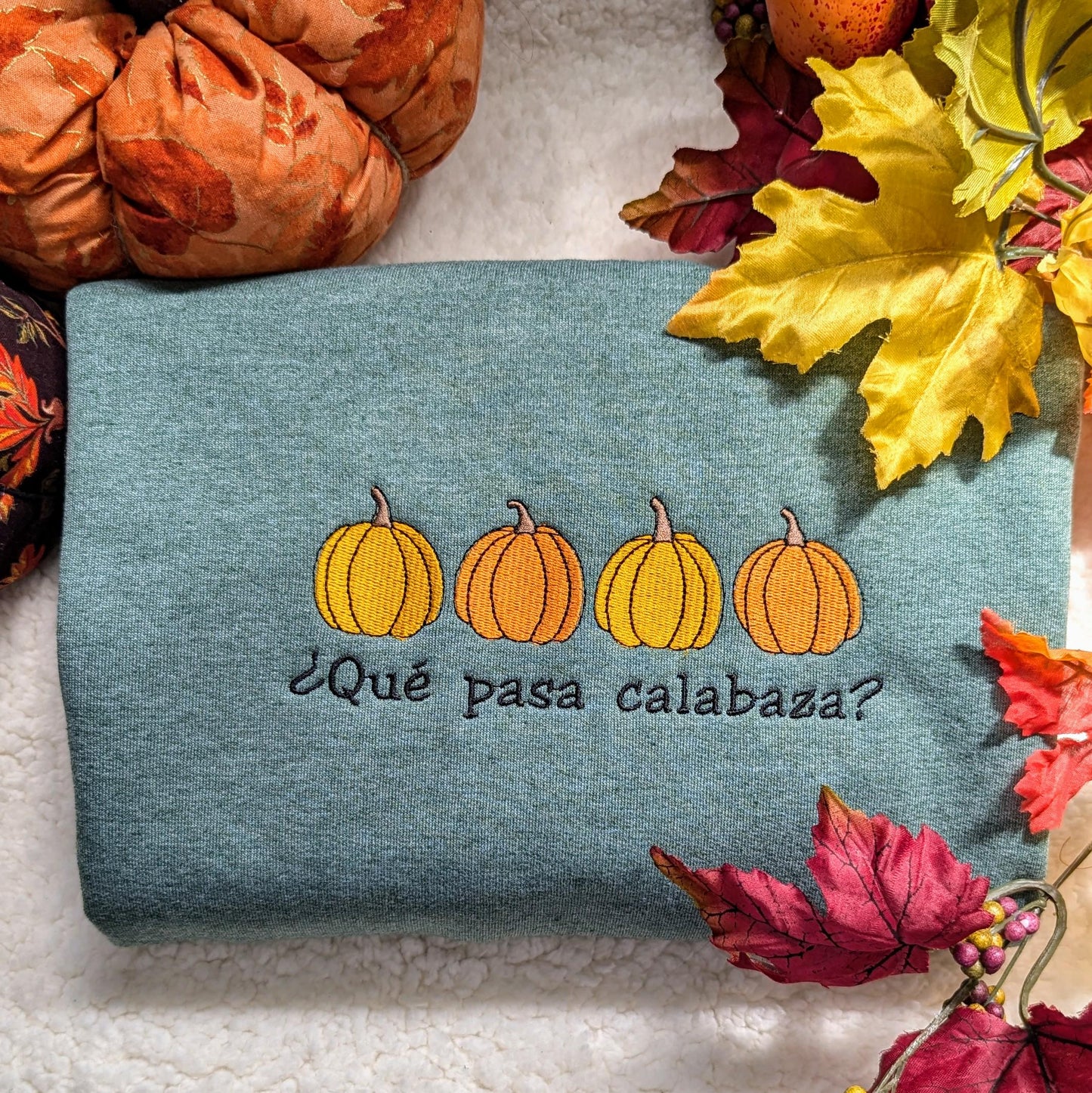Embroidered Que Pasa Calabasa Sweatshirt